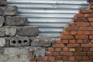 wall in the process of Masonry Restoration
