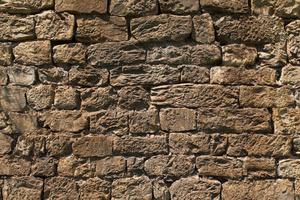 A wall made of stone masonry